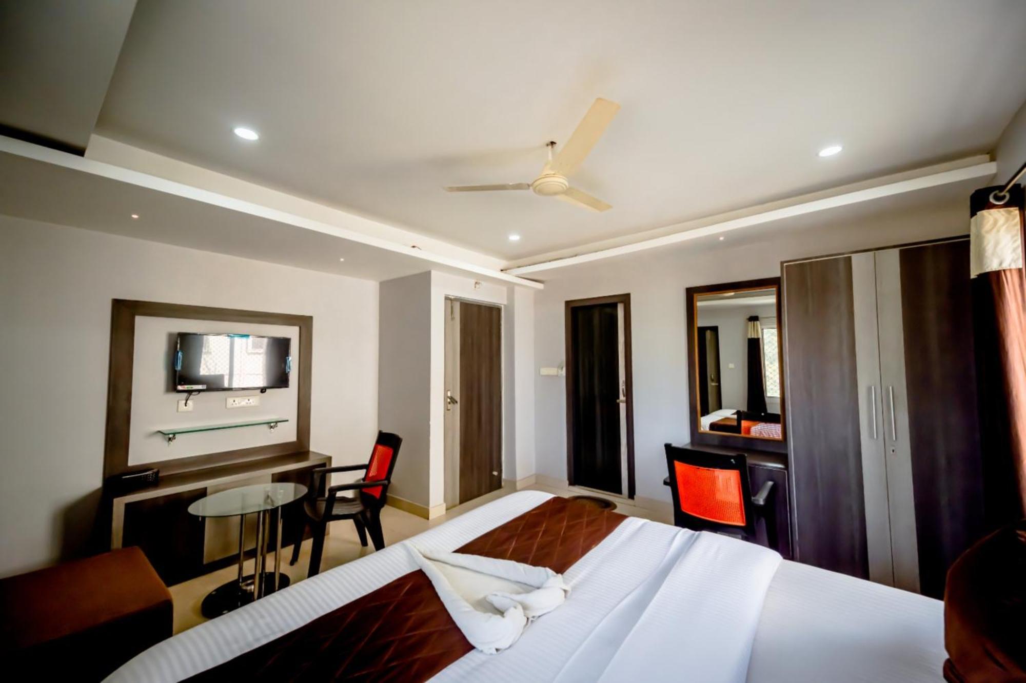 Hotel Shivangi - Balcony Sea View Hotel-excellent Customer Choice- Best Seller By Morservices Puri