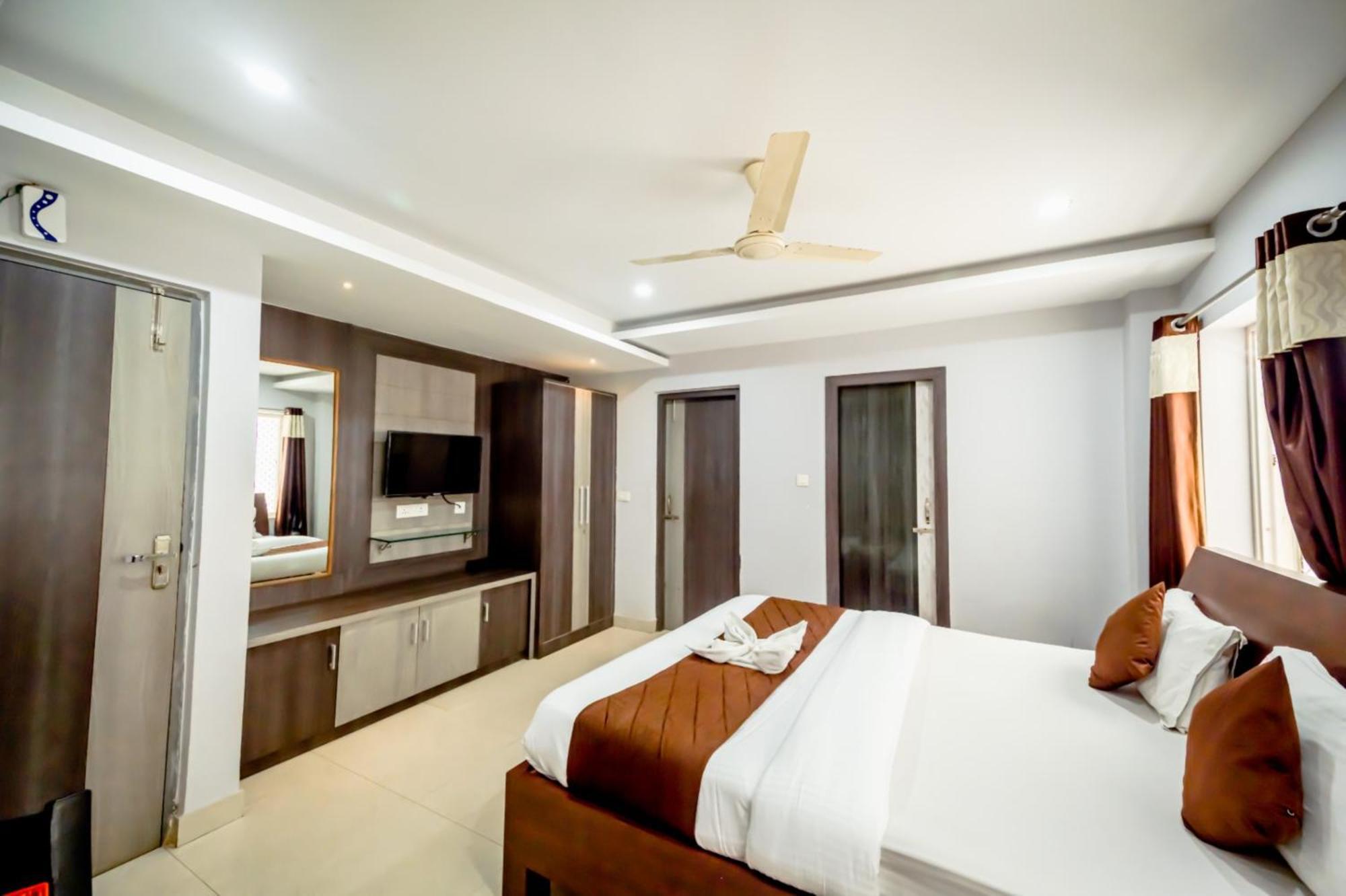 Hotel Shivangi - Balcony Sea View Hotel-excellent Customer Choice- Best Seller By Morservices Puri