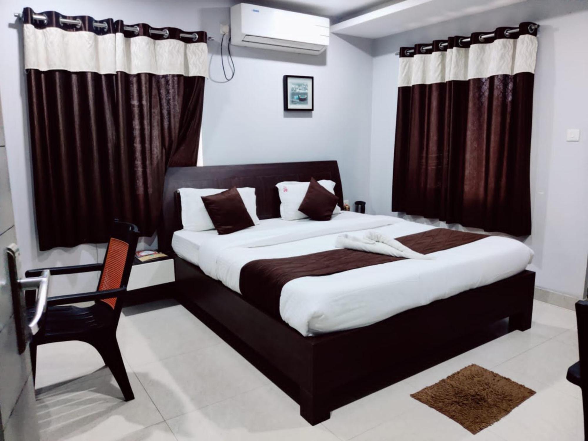 Hotel Shivangi - Balcony Sea View Hotel-excellent Customer Choice- Best Seller By Morservices